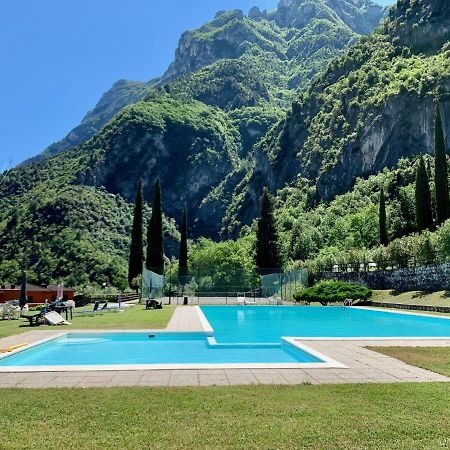 リーヴァ・デル・ガルダSky&Pool Domアパートメント エクステリア 写真