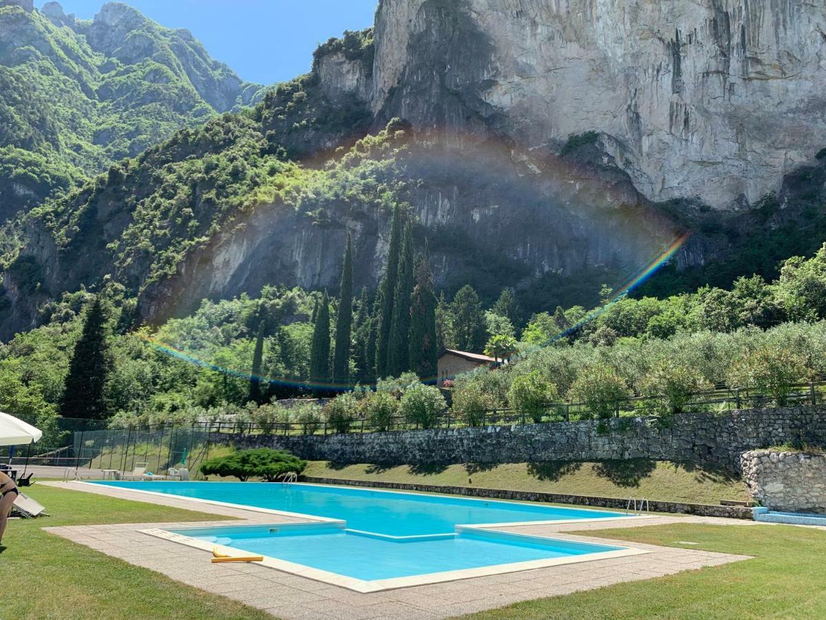 リーヴァ・デル・ガルダSky&Pool Domアパートメント エクステリア 写真